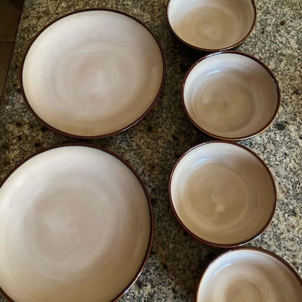 Sango Nova Brown 4933 Stoneware 2 Dinner Plates 4 Bowls Two Toned Dinnerware Set